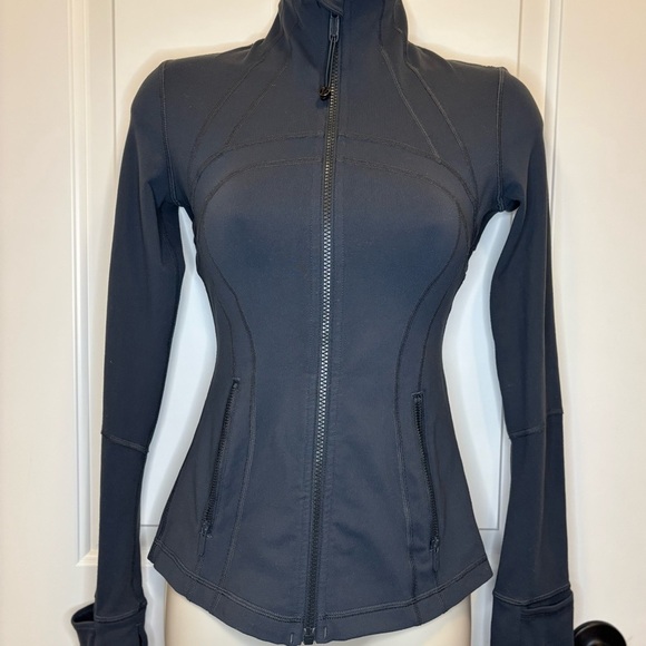 lululemon Define Jacket in Deep Coal - Picture 4 of 8
